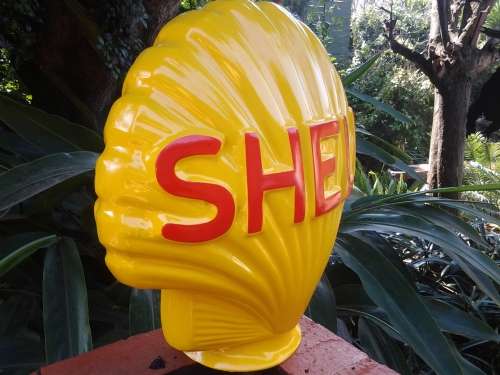 shell gasoline petrol pump globe